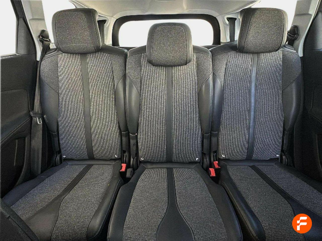 Foto Peugeot 5008 15