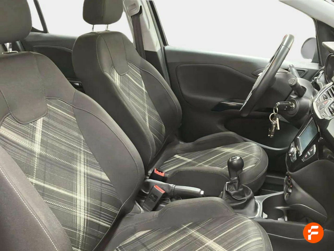 Foto Opel Corsa 16