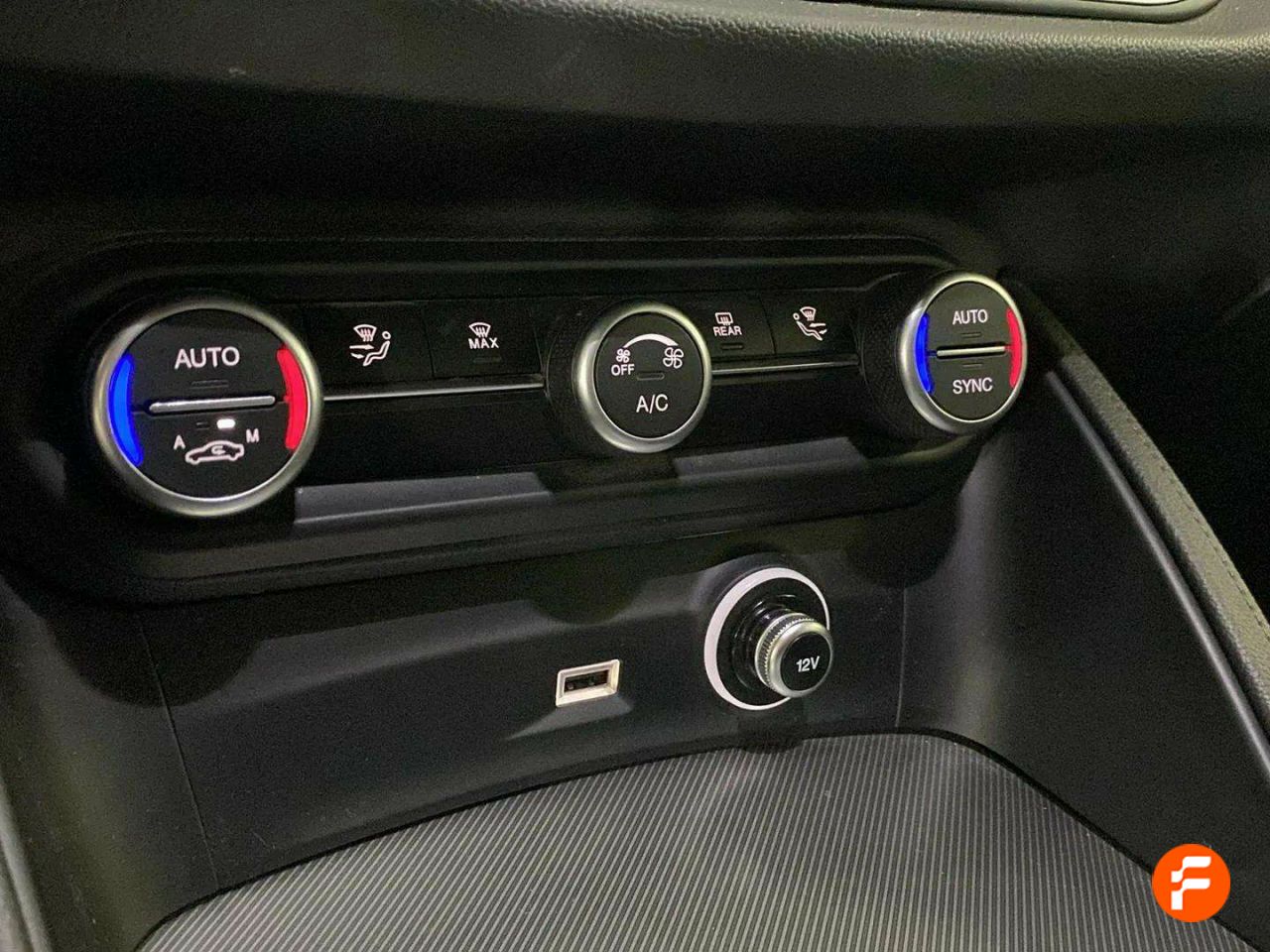 Foto Alfa Romeo Stelvio 28