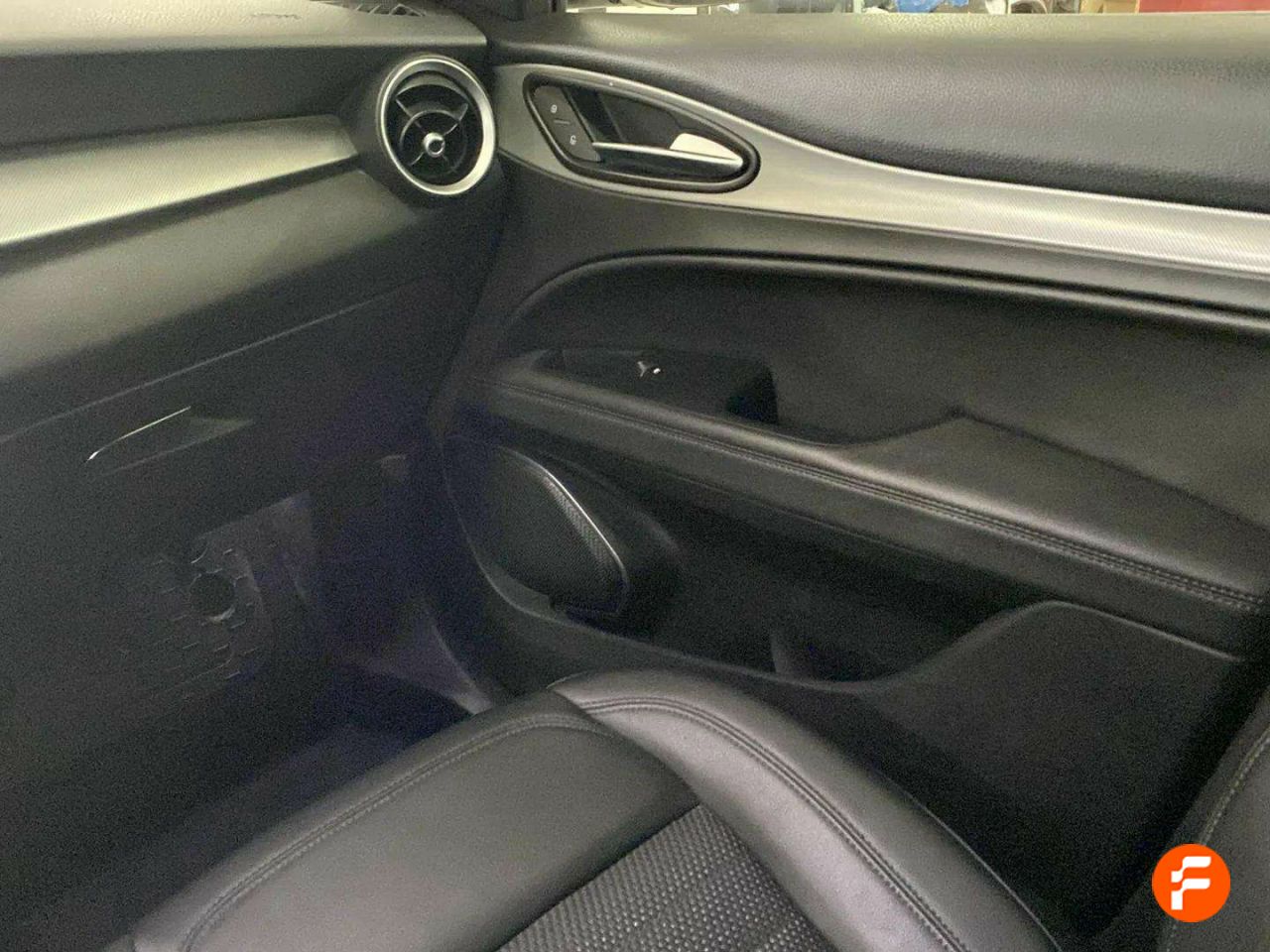 Foto Alfa Romeo Stelvio 30