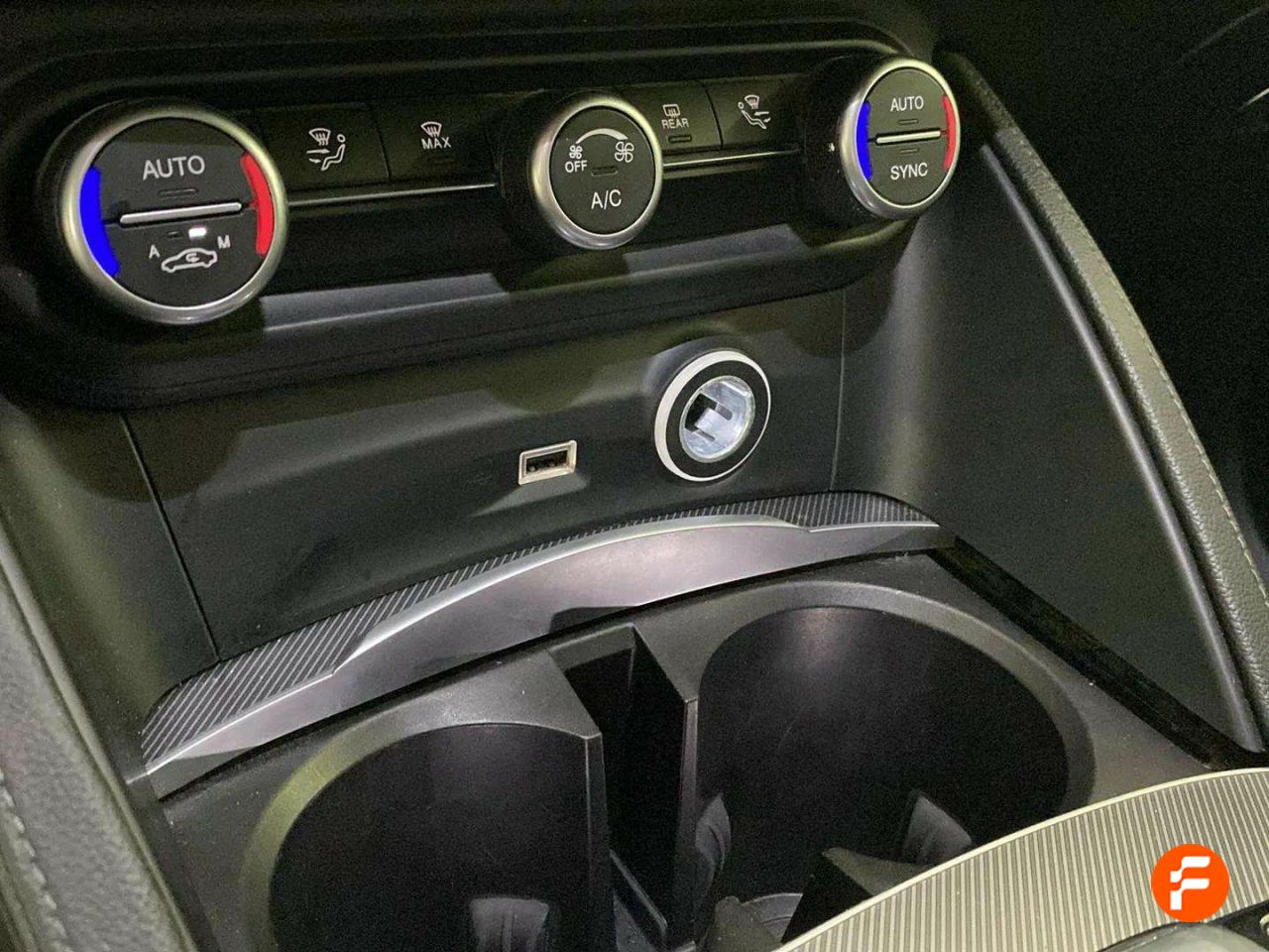 Foto Alfa Romeo Stelvio 29