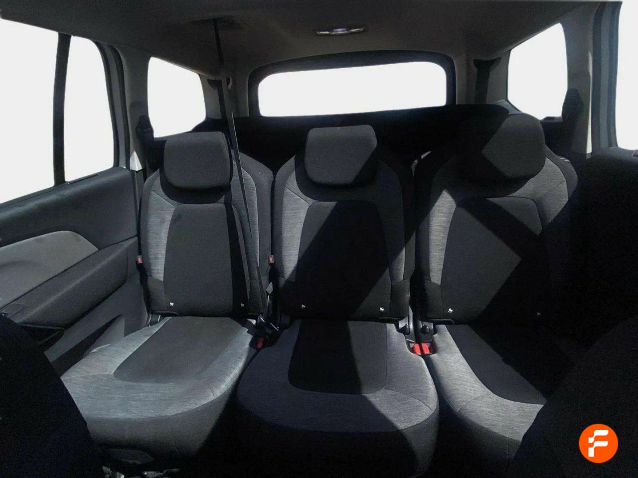 Foto Citroën Grand C4 Picasso 17