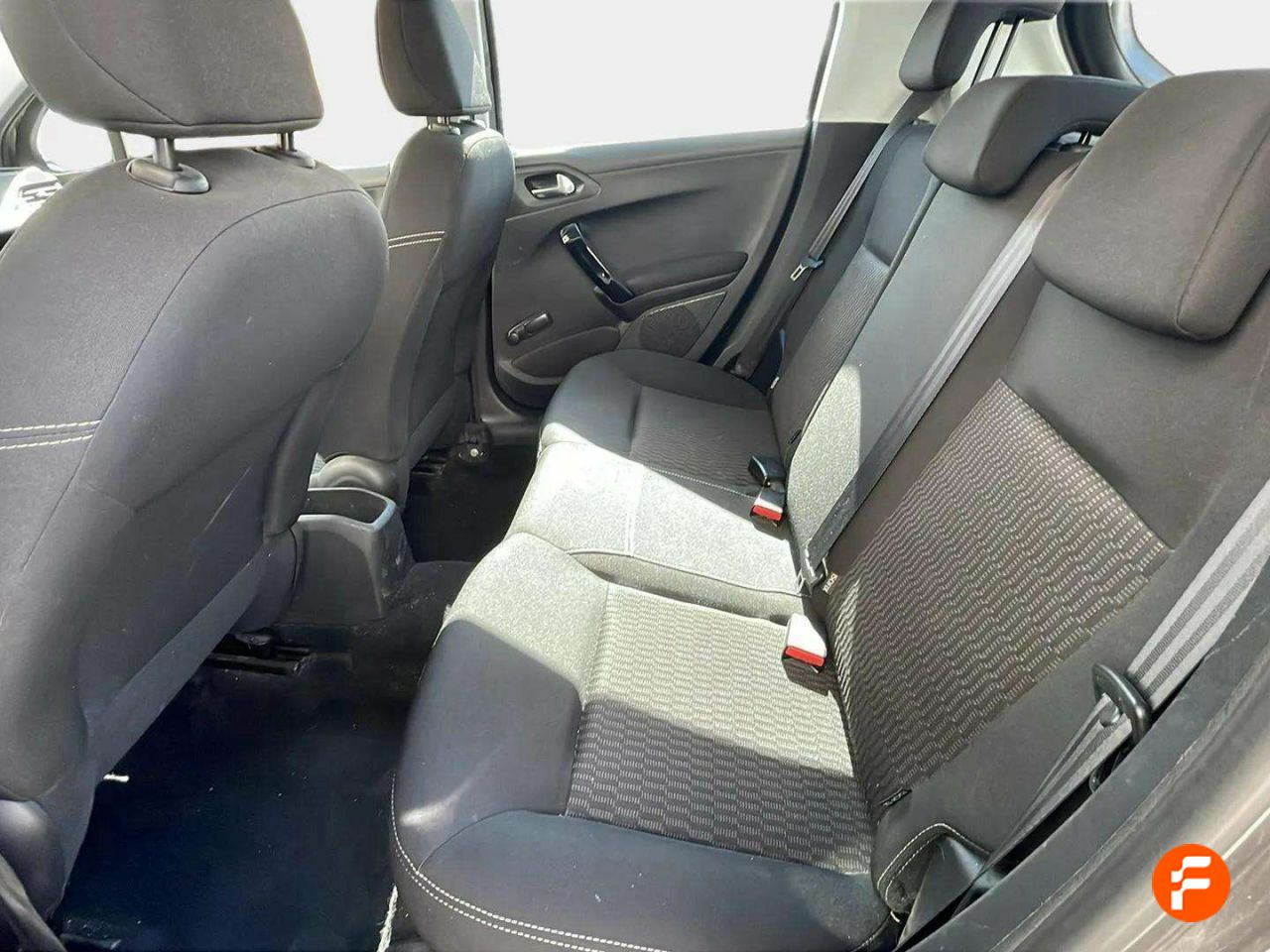 Foto Peugeot 208 15