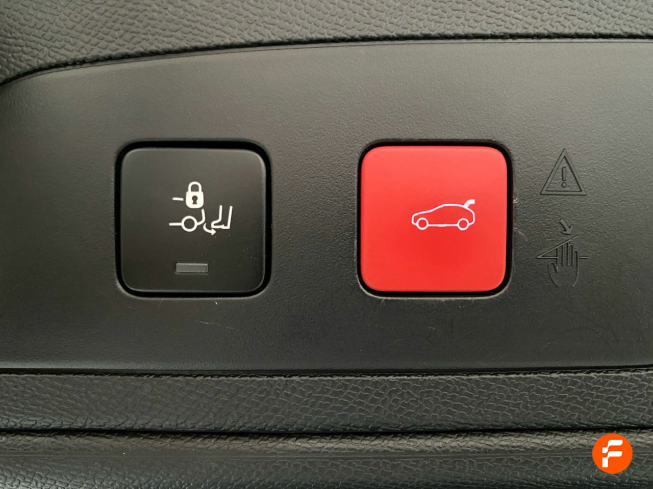 Foto DS Automobiles DS 7 11