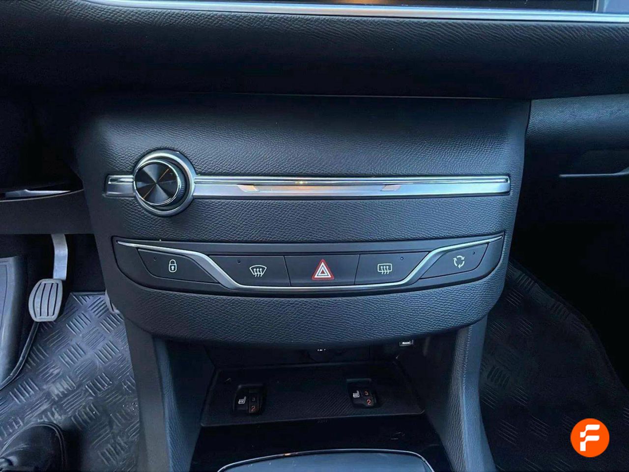 Foto Peugeot 308 8