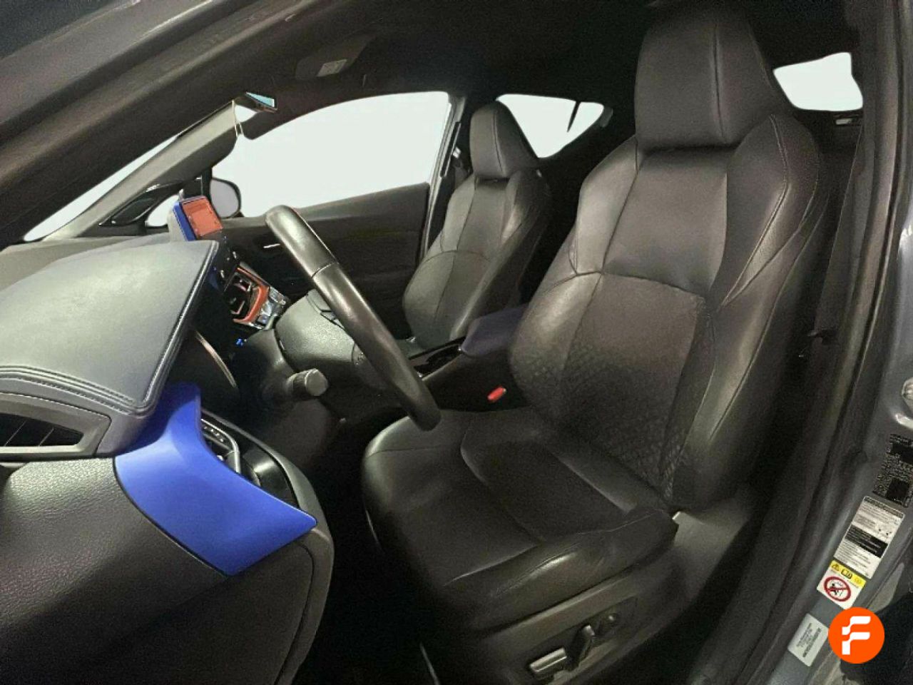 Foto Toyota C-HR 15