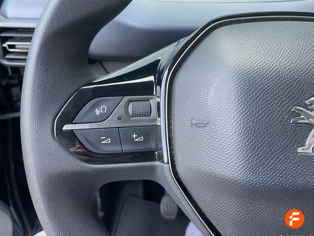 Foto Peugeot Rifter 15