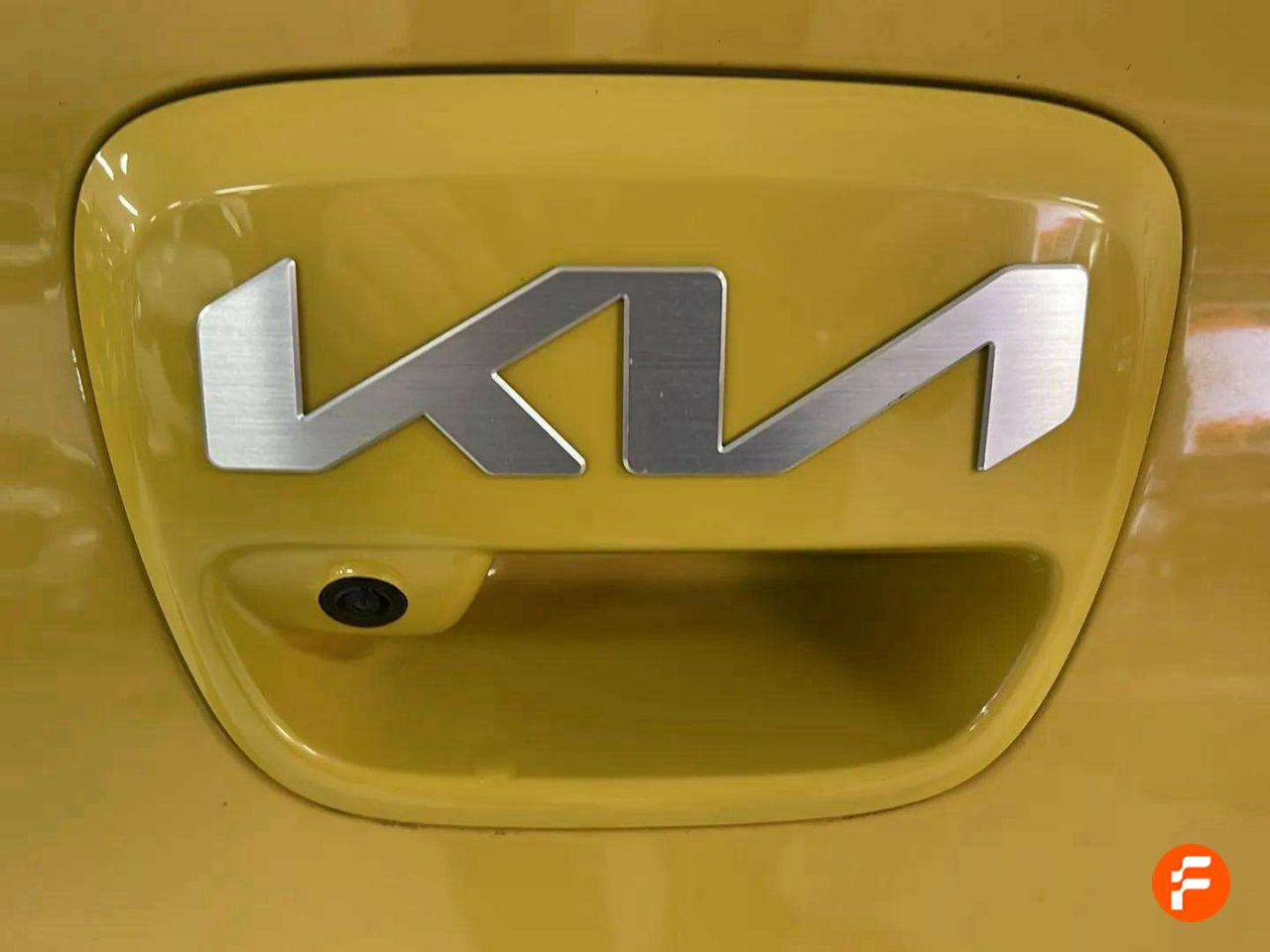 Foto Kia Rio 10
