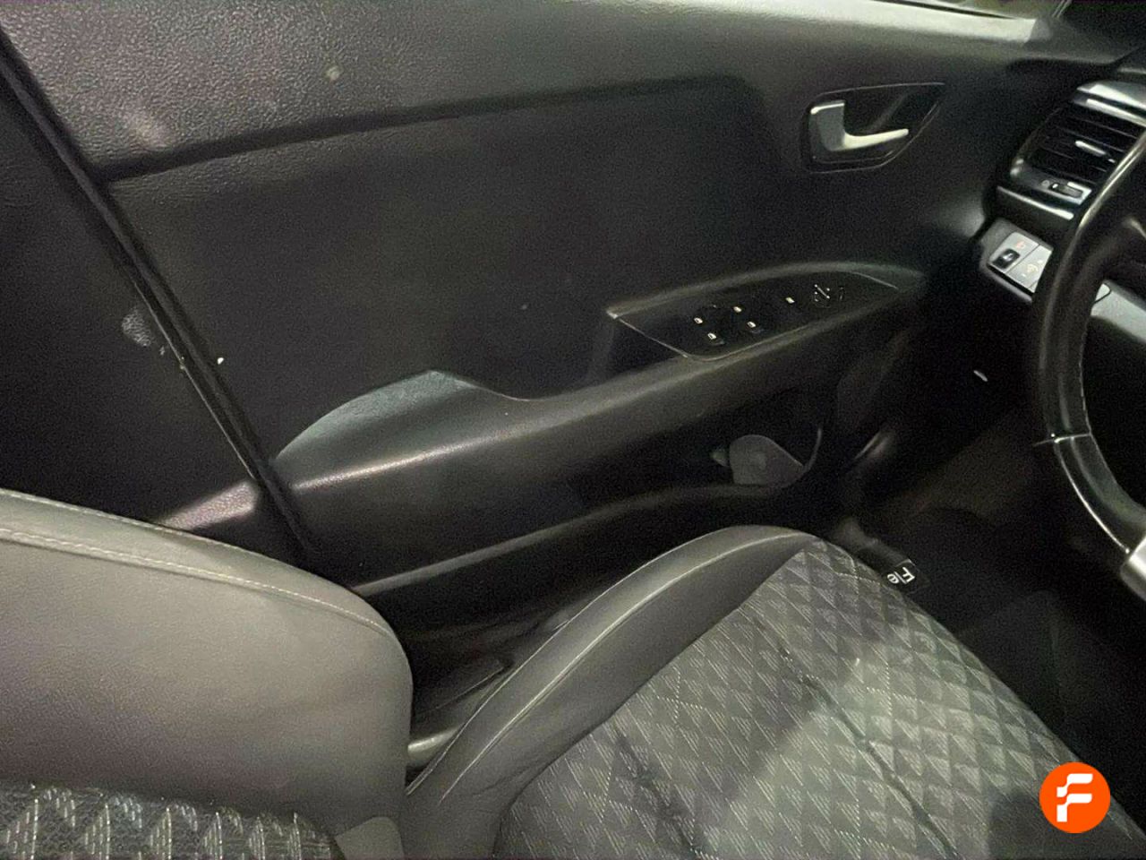 Foto Kia Rio 16