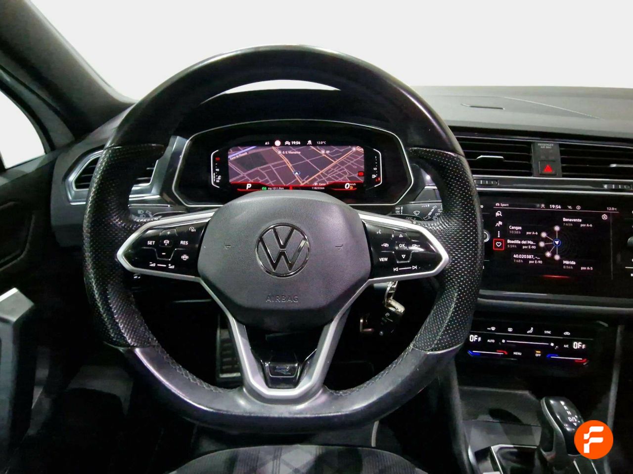 Foto Volkswagen Tiguan 24