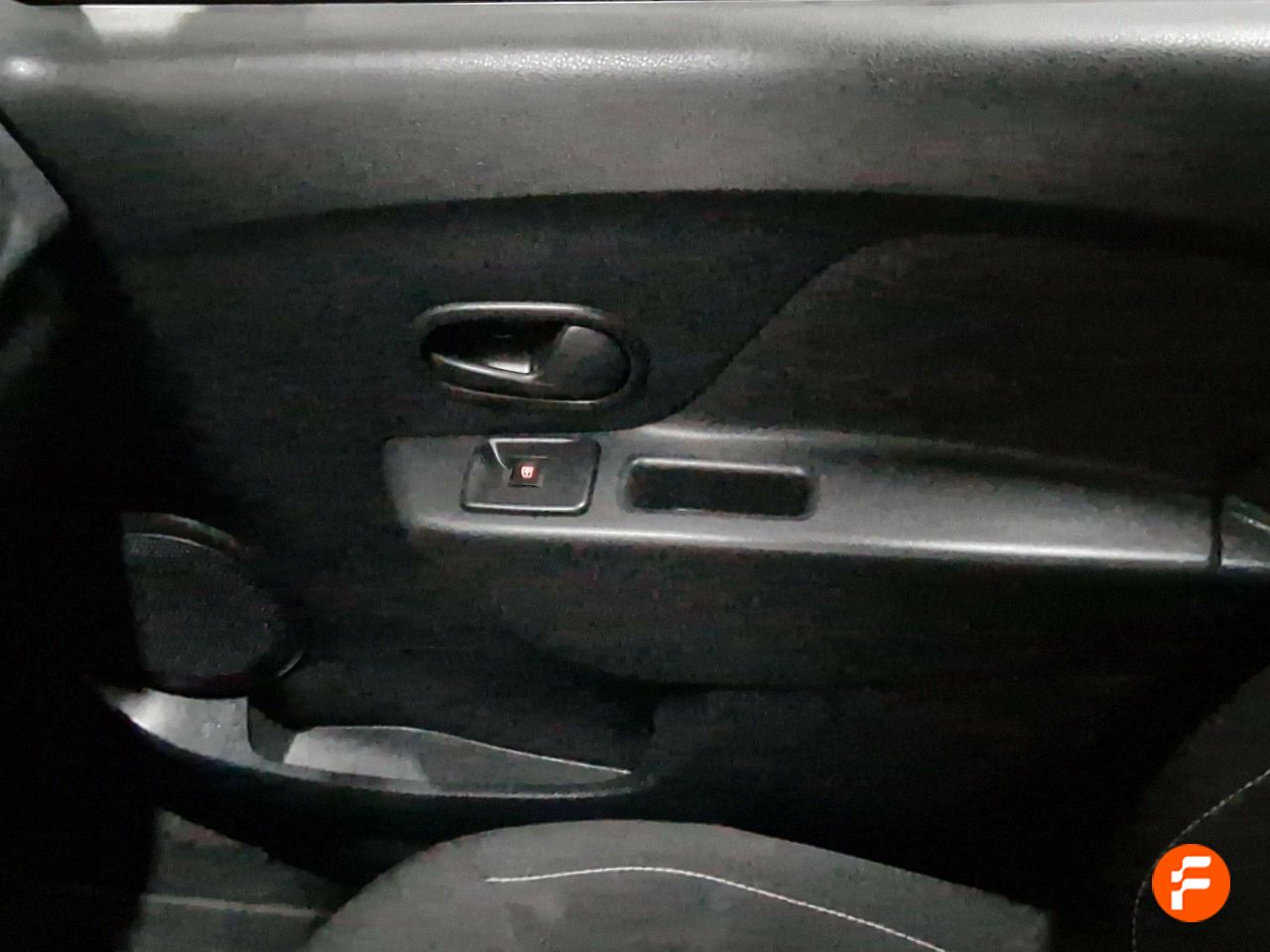 Foto Dacia Logan 13