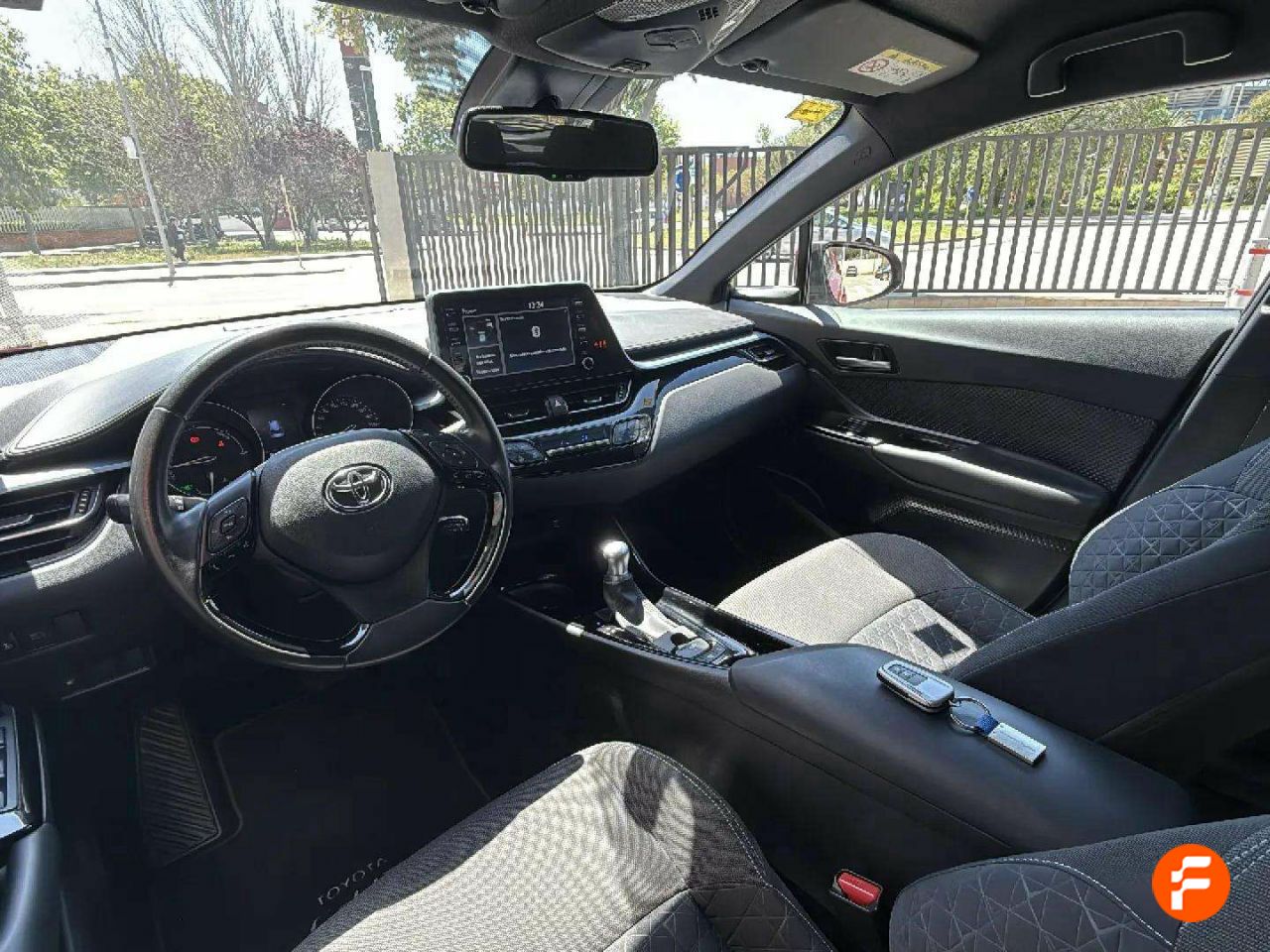 Foto Toyota C-HR 22