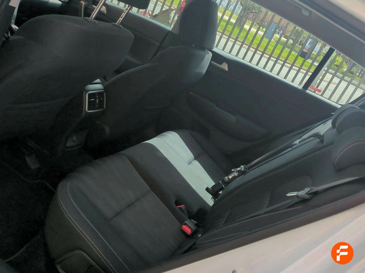 Foto Kia Sportage 23
