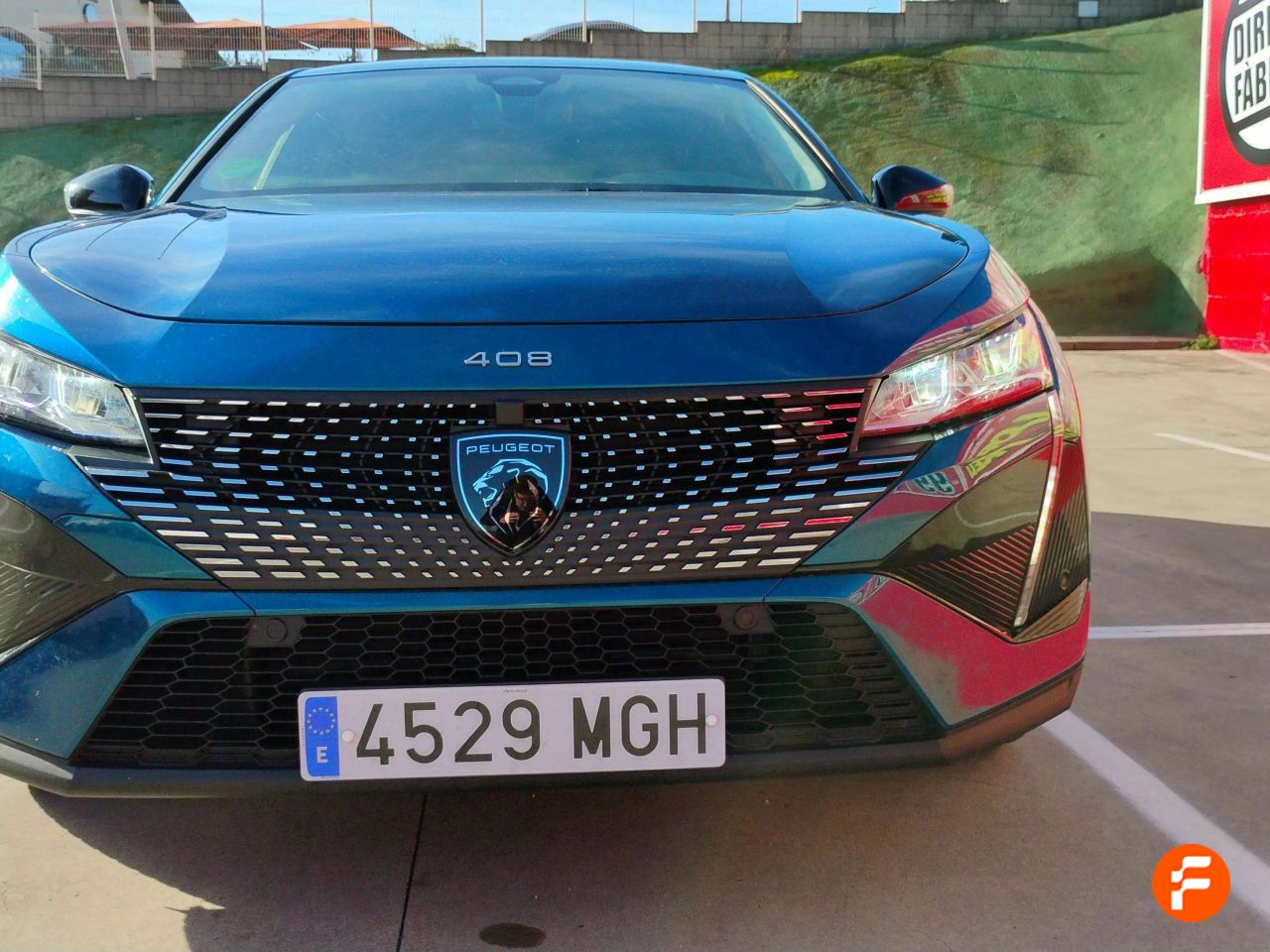 Foto Peugeot 408 9