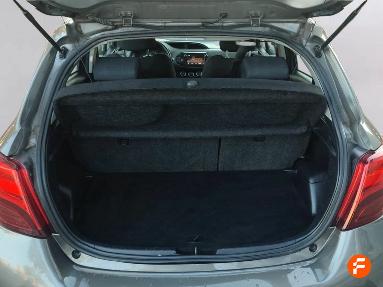 Foto Toyota Yaris 9