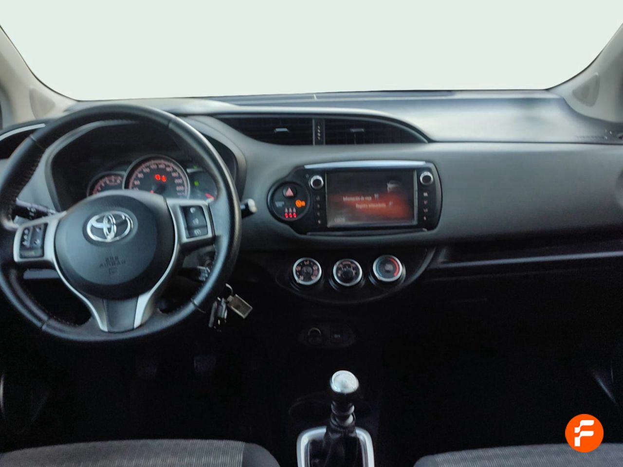 Foto Toyota Yaris 12