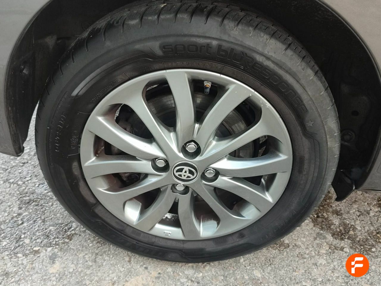 Foto Toyota Yaris 20