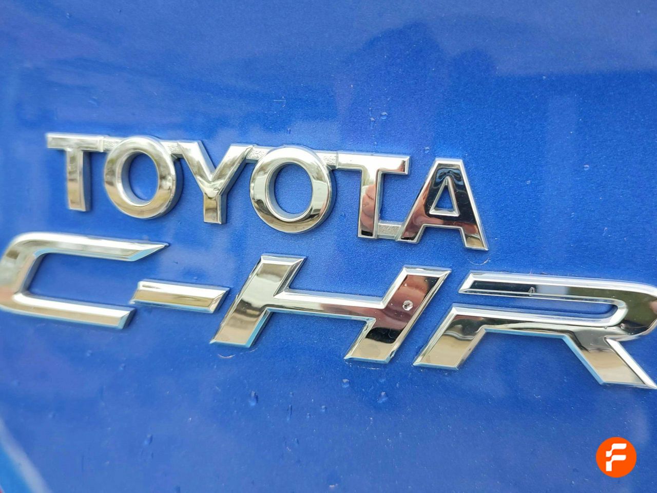Foto Toyota C-HR 10