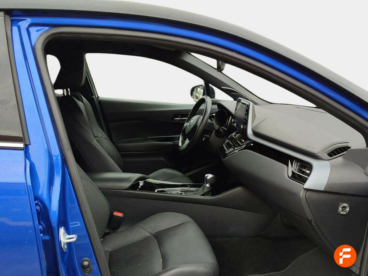 Foto Toyota C-HR 13
