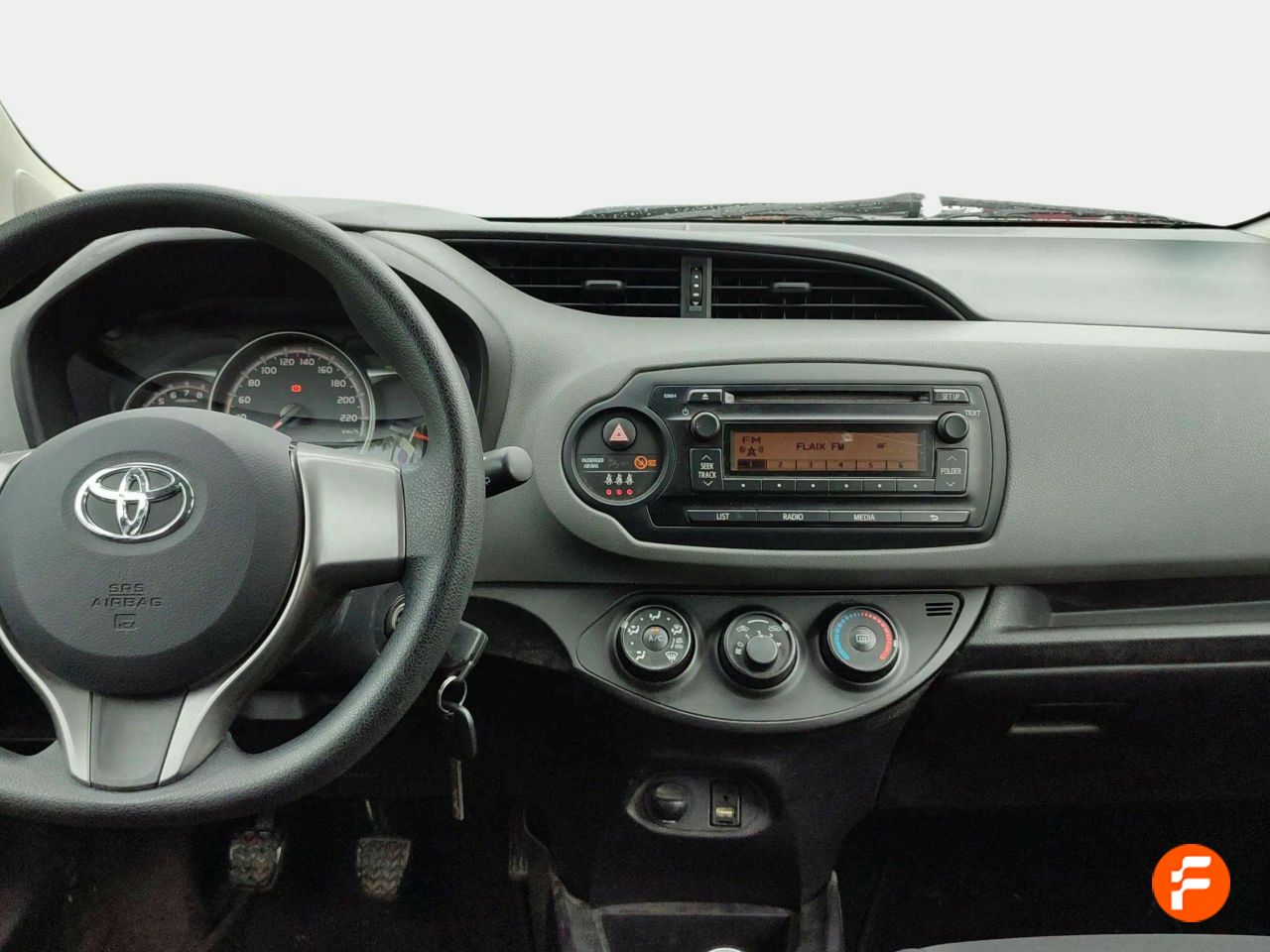 Foto Toyota Yaris 14
