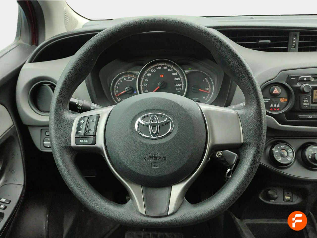 Foto Toyota Yaris 15