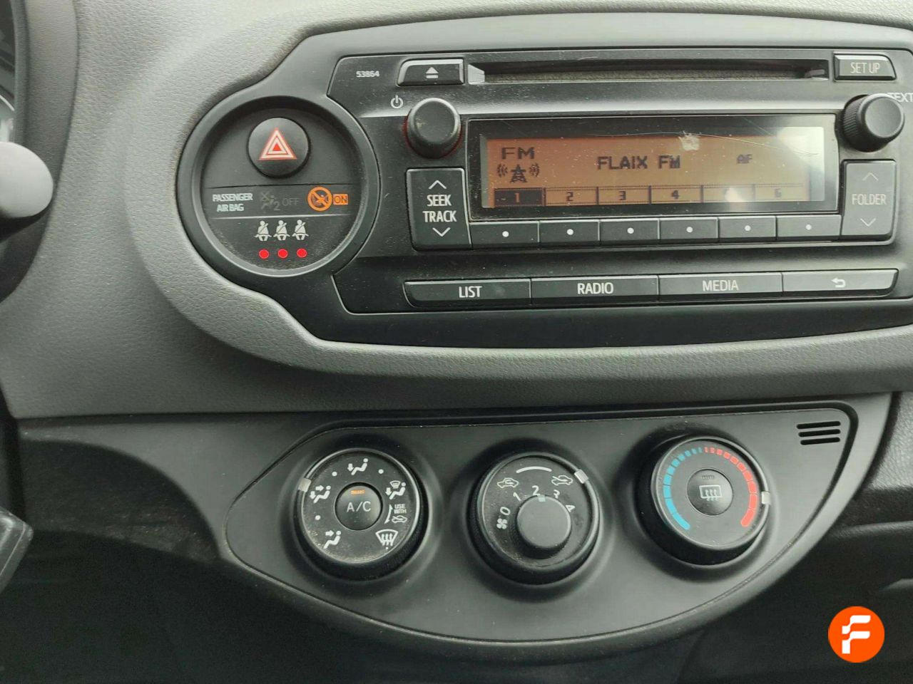 Foto Toyota Yaris 17
