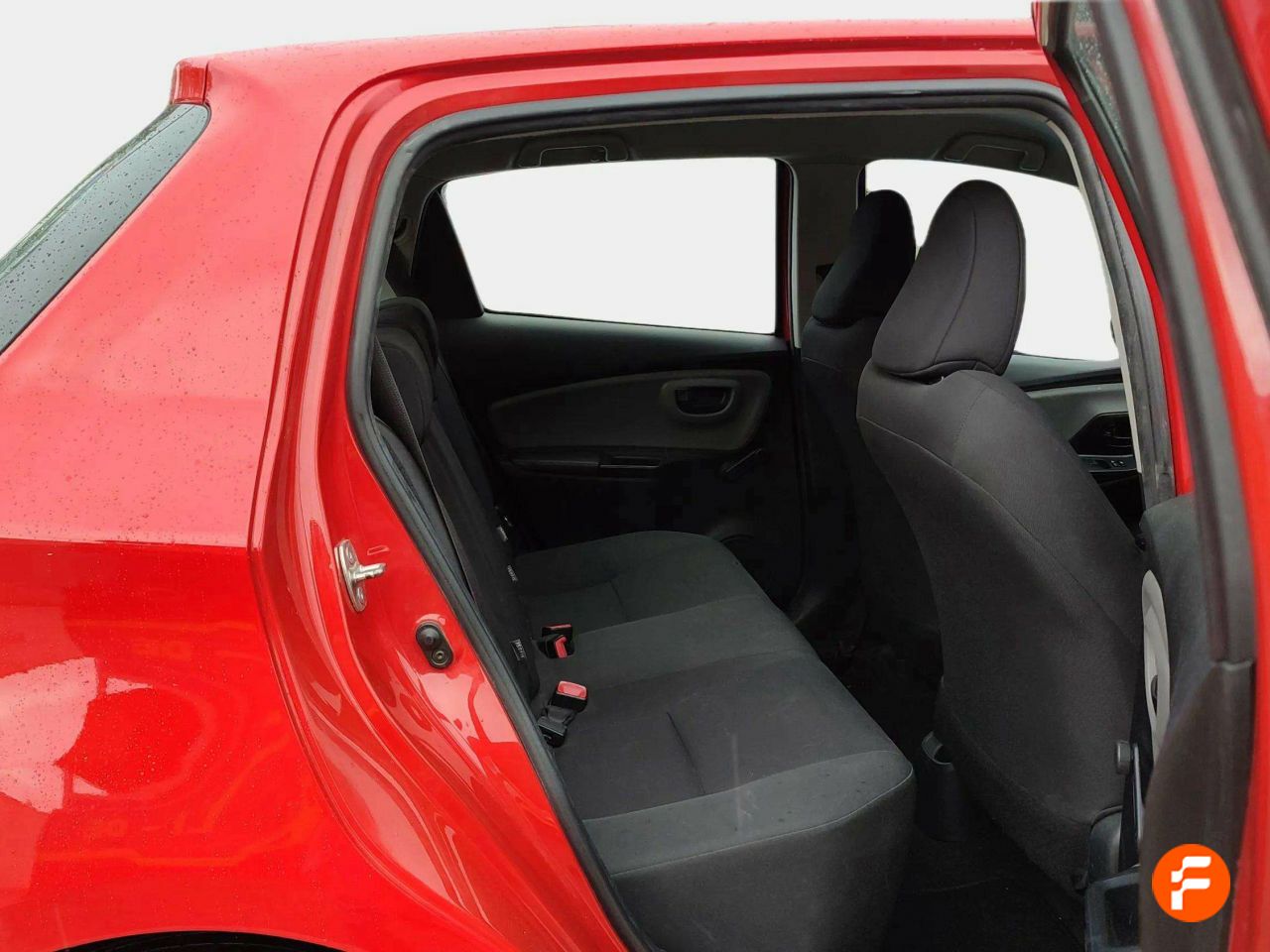 Foto Toyota Yaris 18