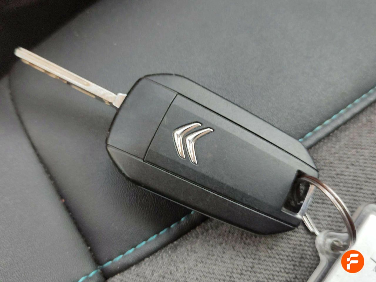 Foto Citroën C4 24