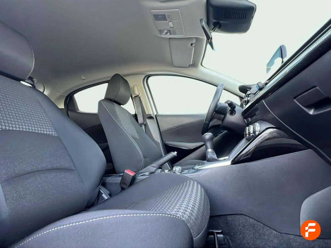 Foto Mazda Mazda2 20
