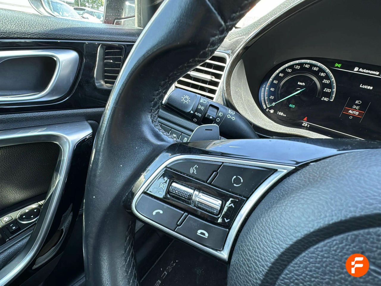 Foto Kia XCeed 16