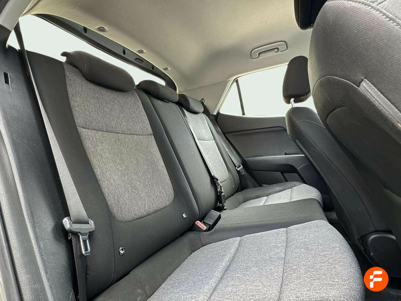 Foto Kia Stonic 26