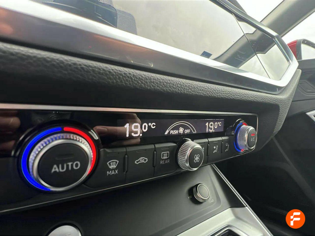 Foto Audi Q3 25