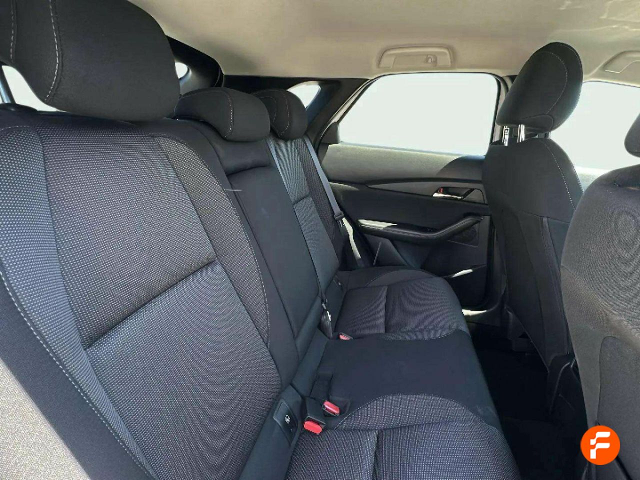 Foto Mazda CX-30 19