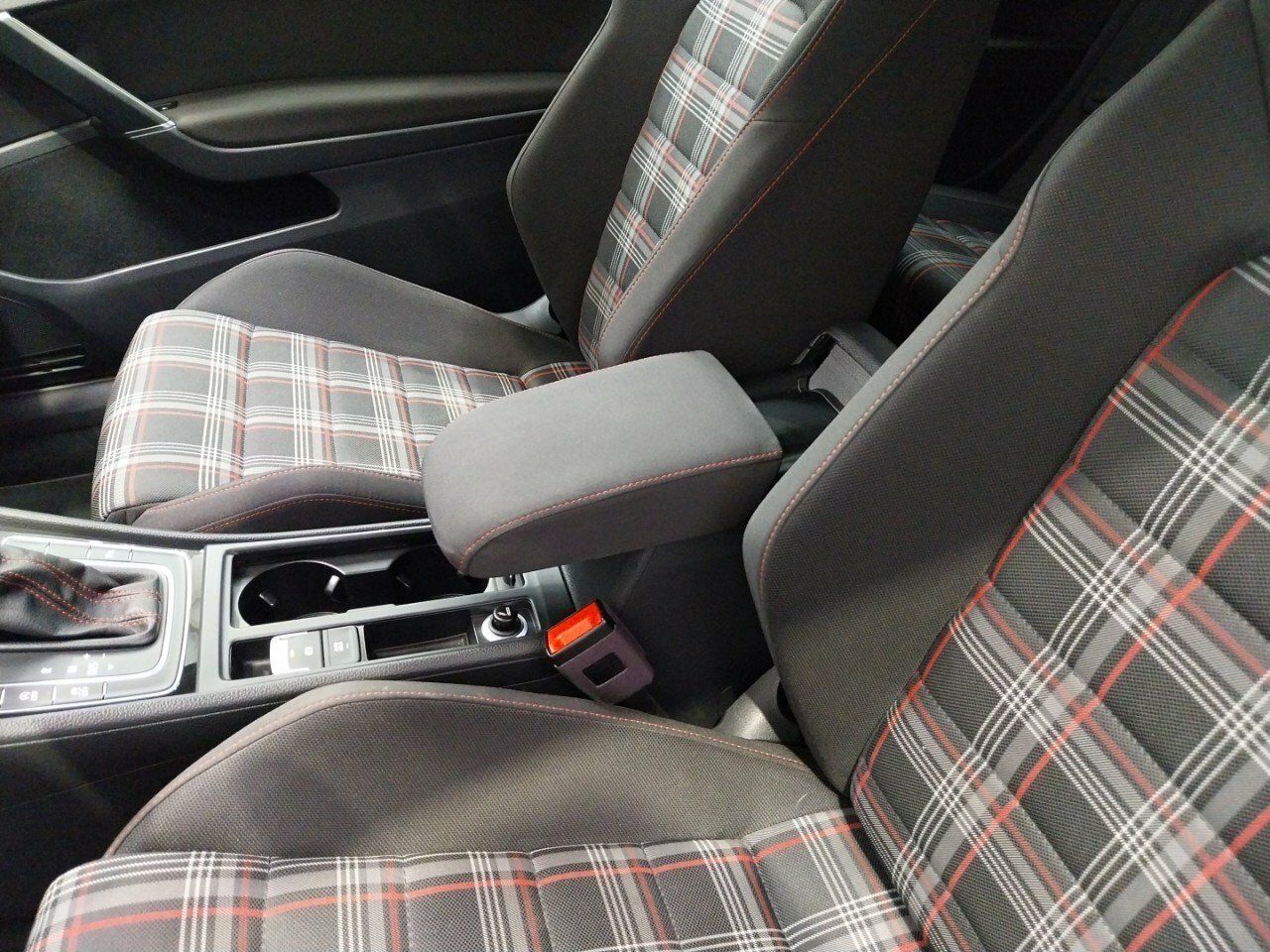 Foto Volkswagen Golf 22
