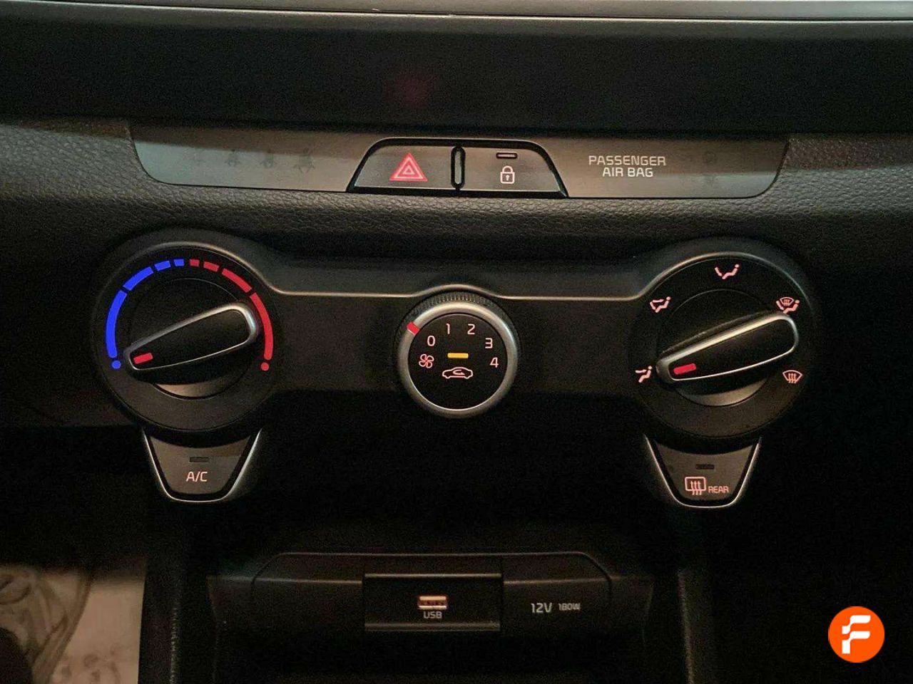 Foto Kia Stonic 25