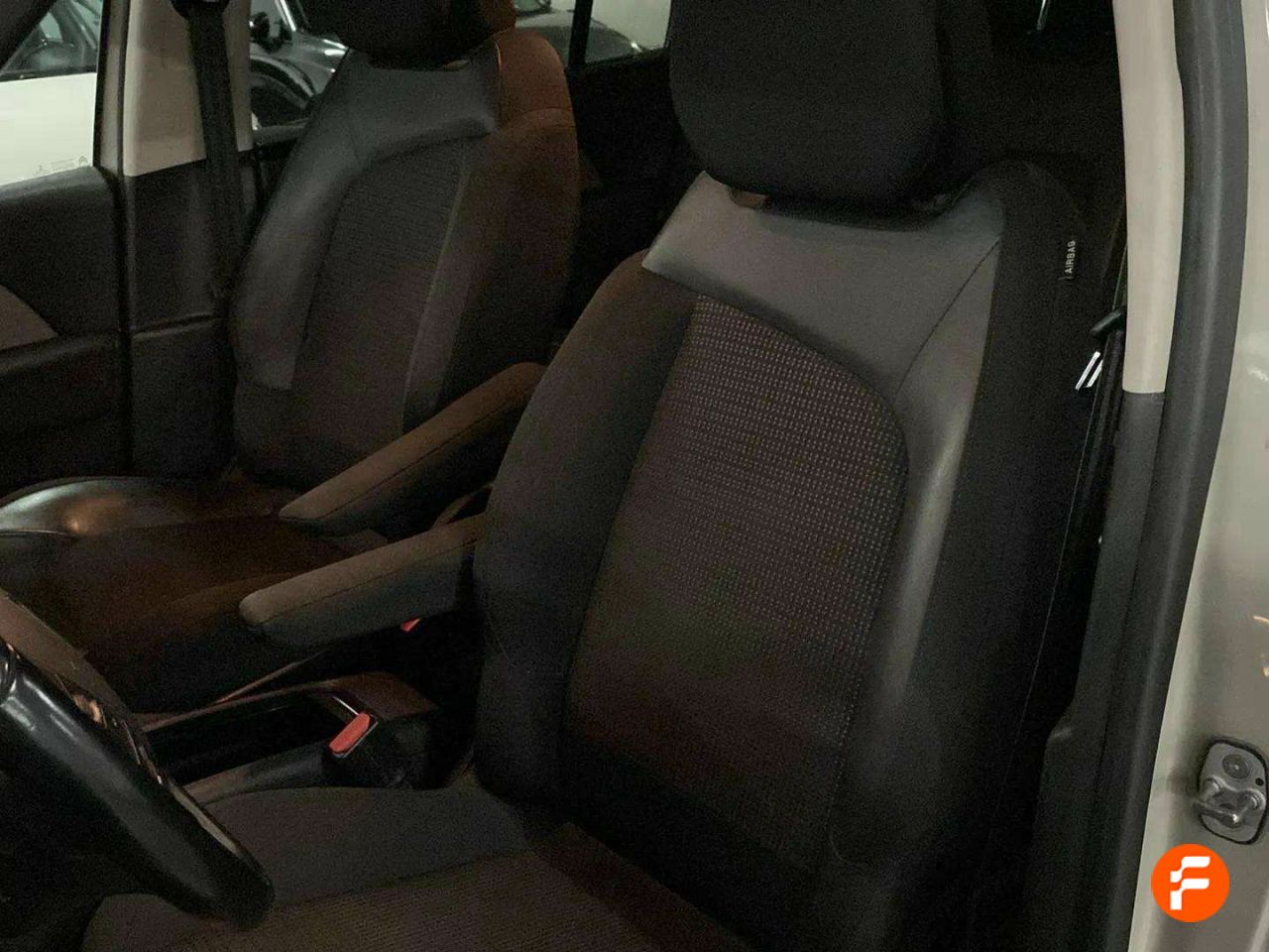 Foto Citroën Grand C4 SpaceTourer 30