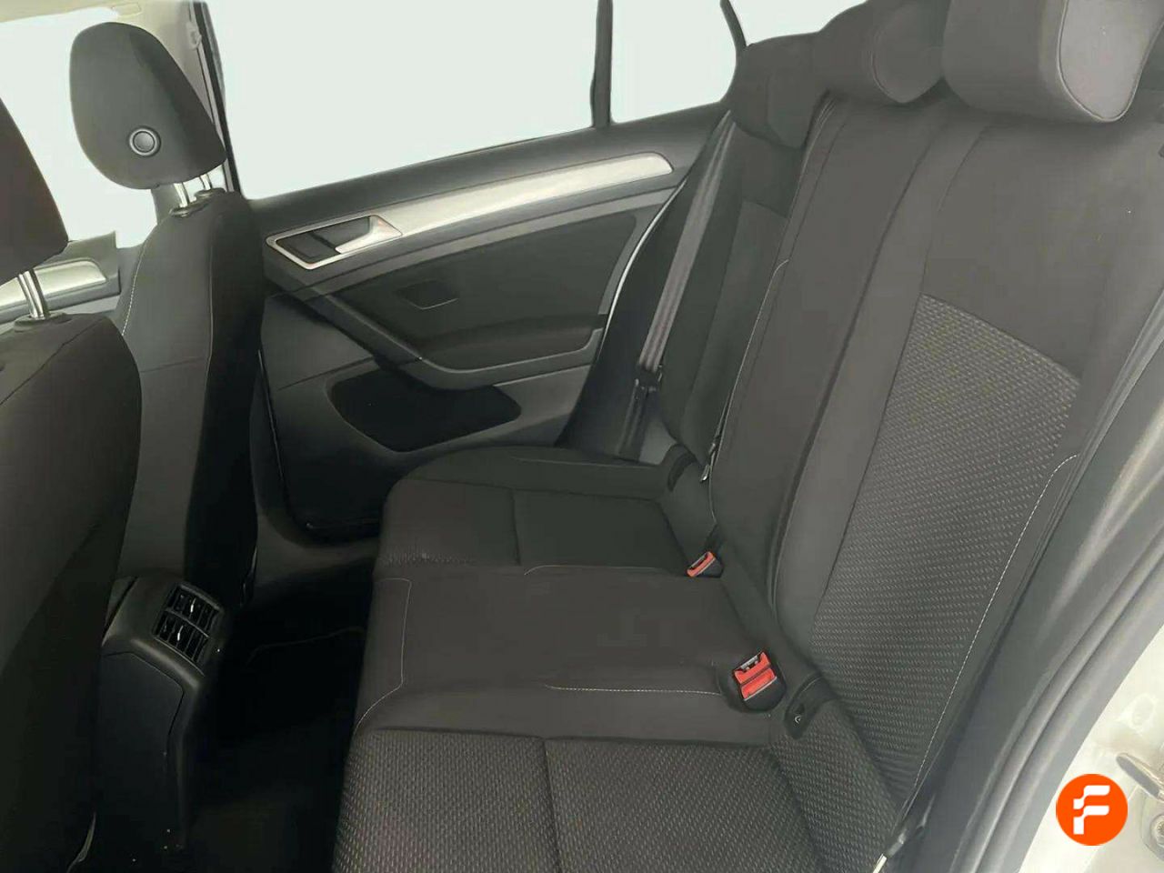 Foto Volkswagen Golf 23