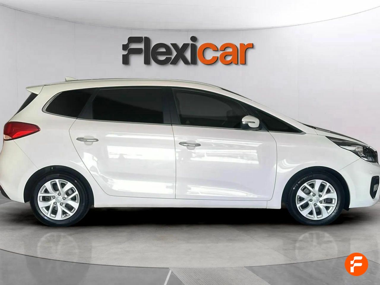 Foto Kia Carens 4