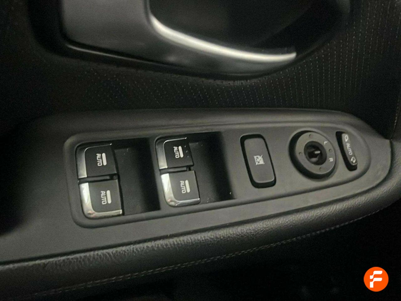 Foto Kia Carens 21