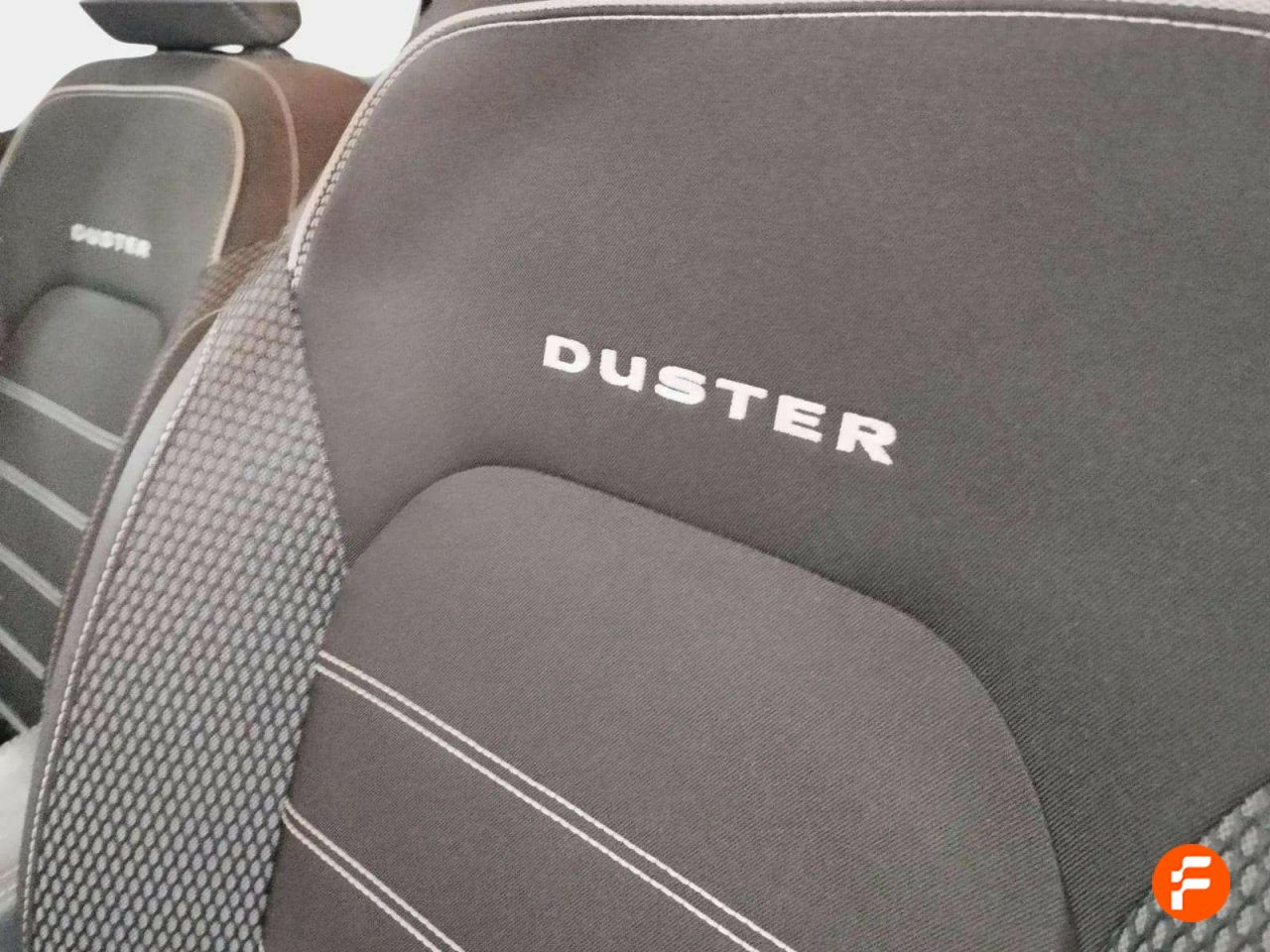 Foto Dacia Duster 18