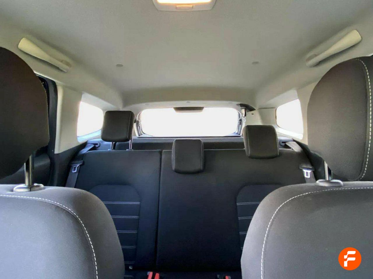 Foto Dacia Duster 16