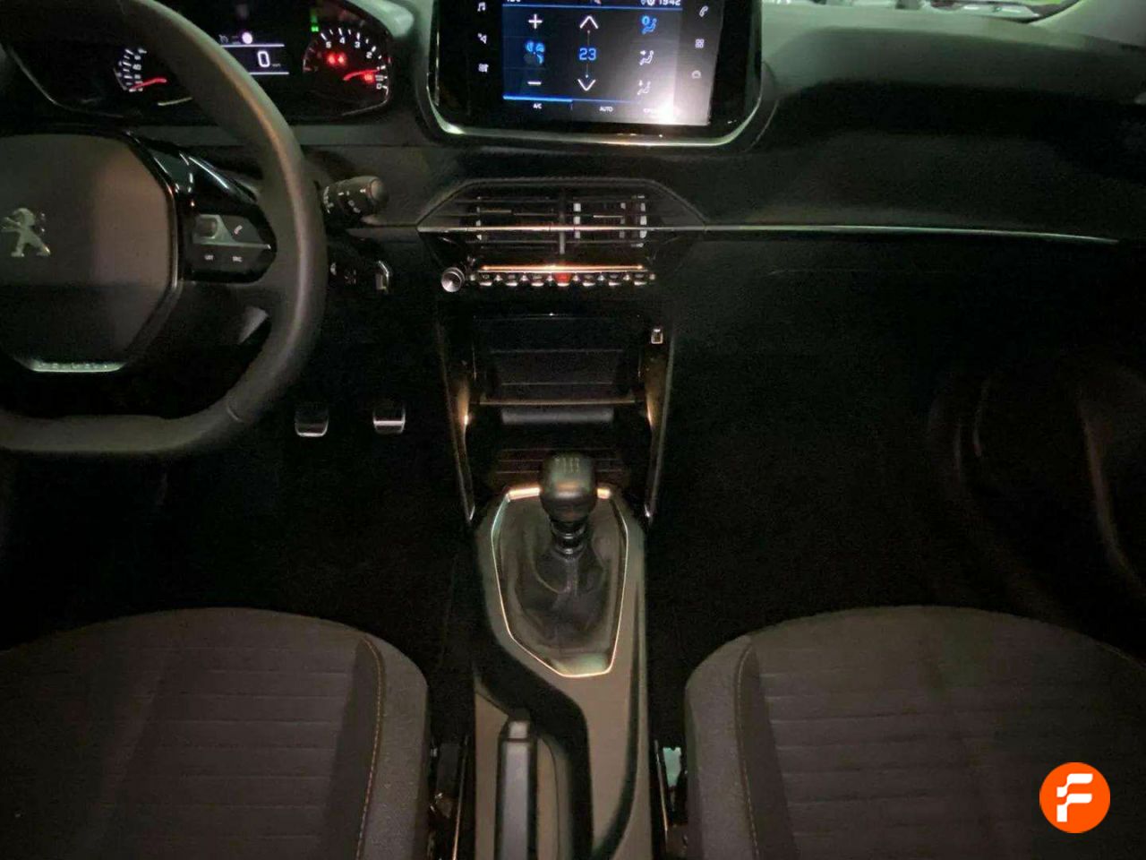 Foto Peugeot 2008 11