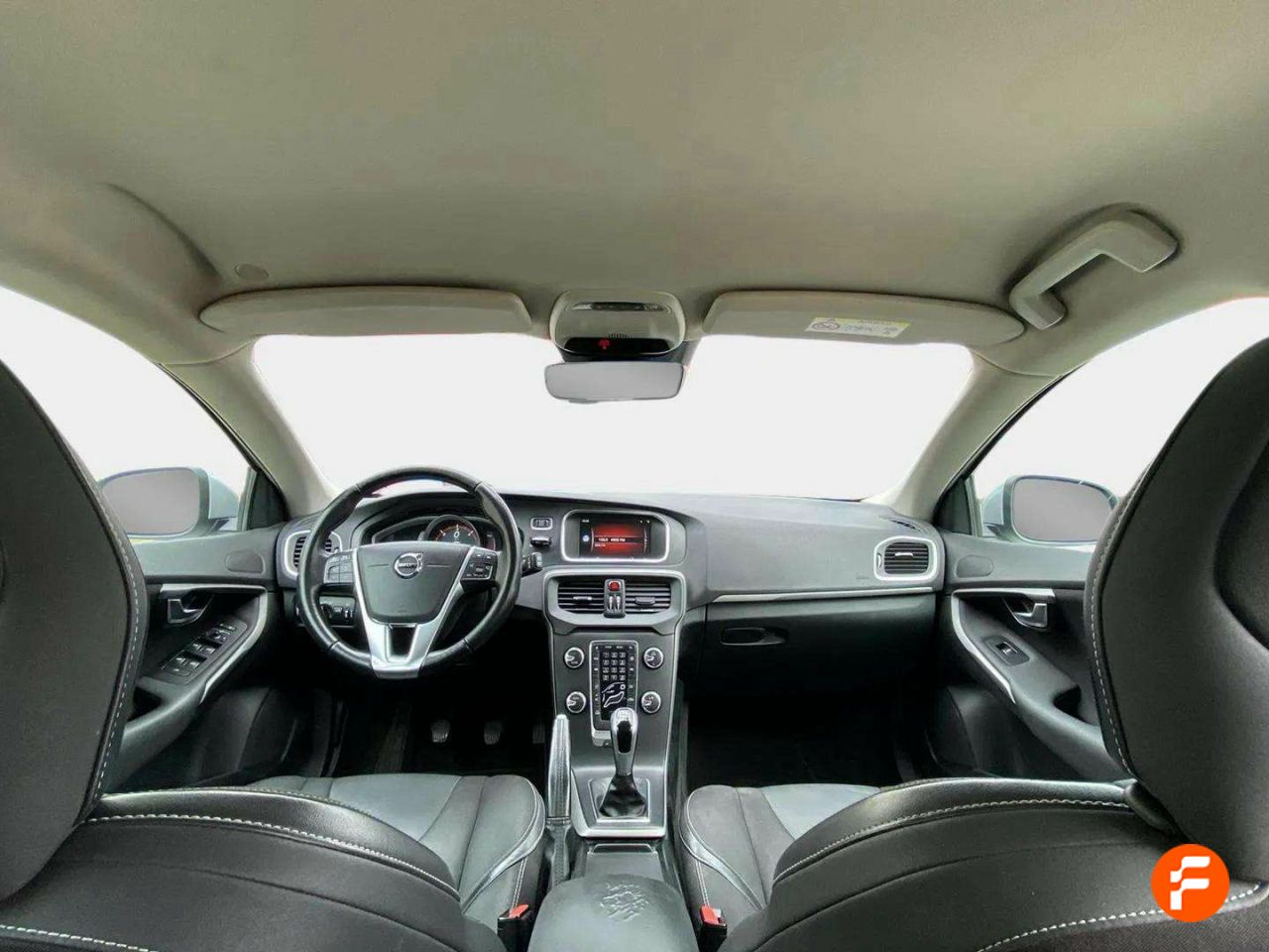 Foto Volvo V40 10