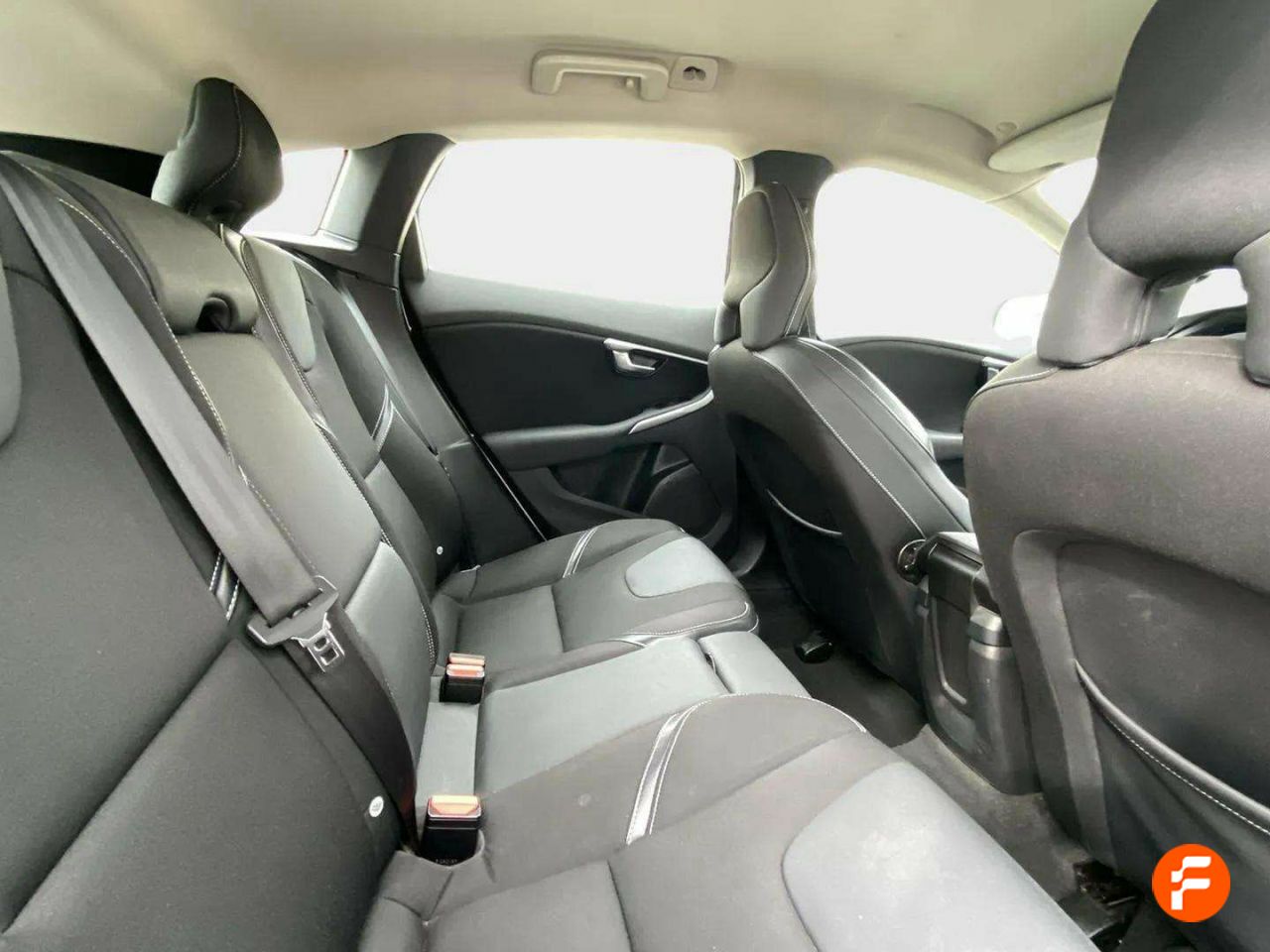 Foto Volvo V40 15
