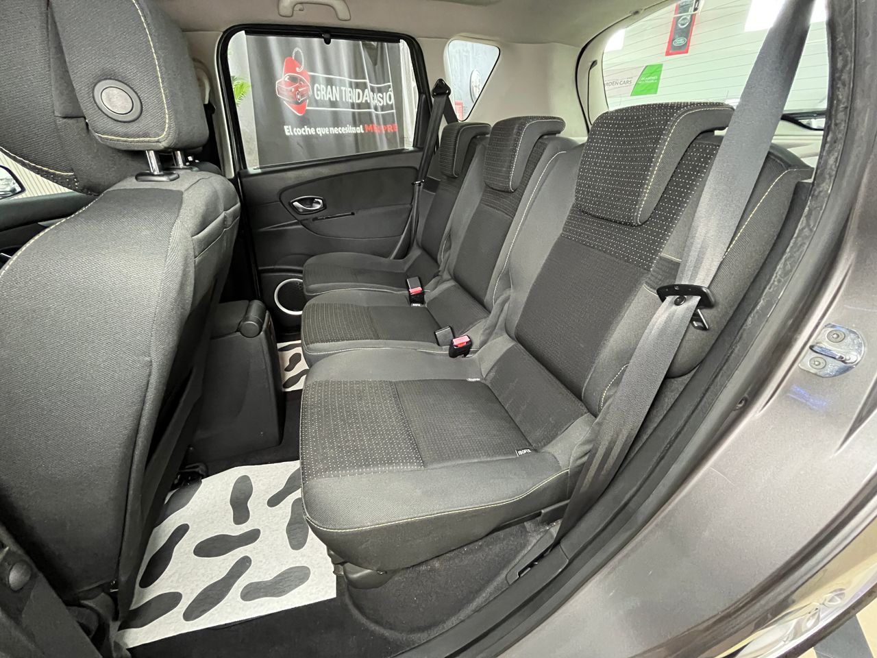 Foto Renault Scénic 24