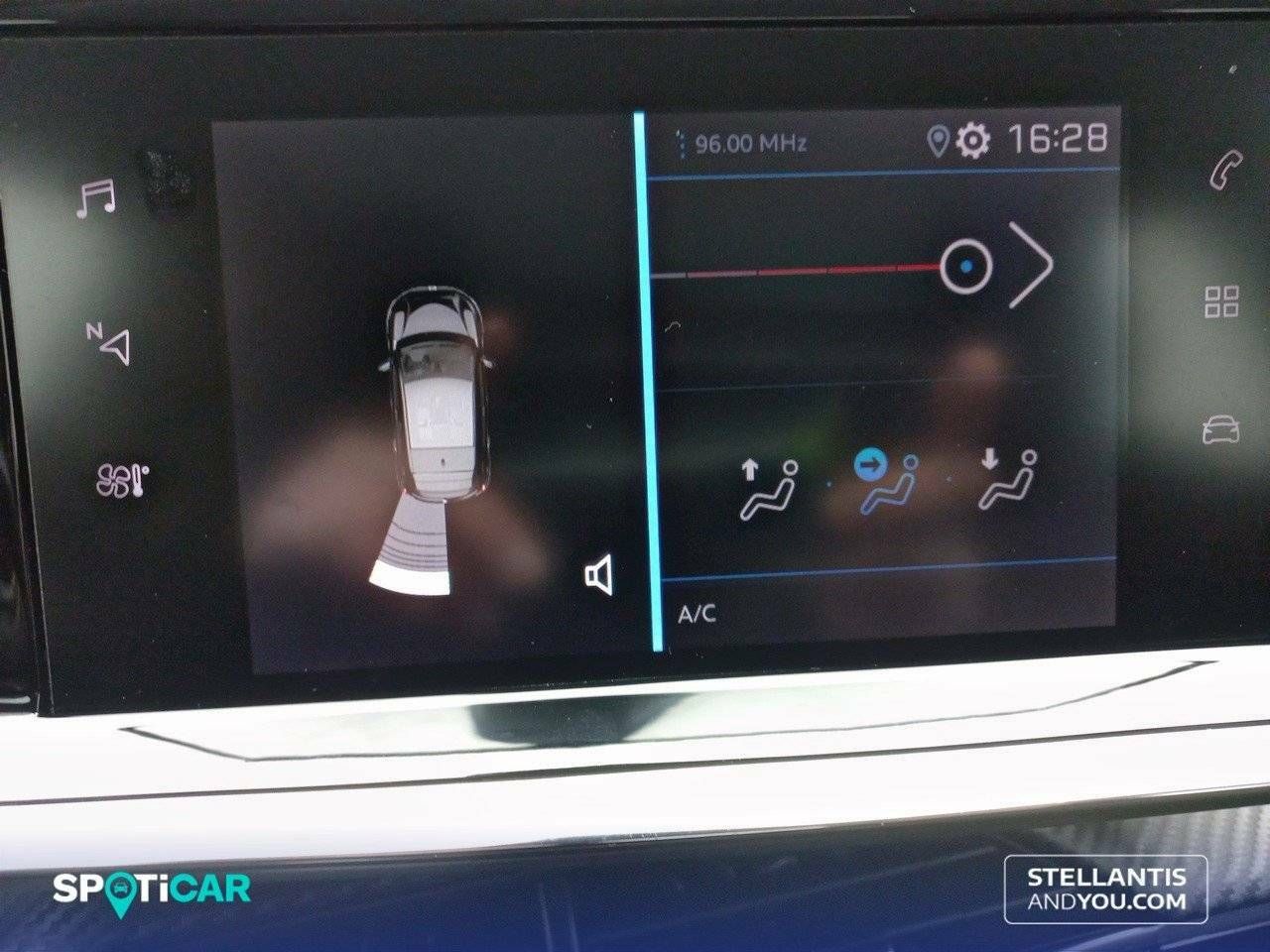 Foto Peugeot 208 12