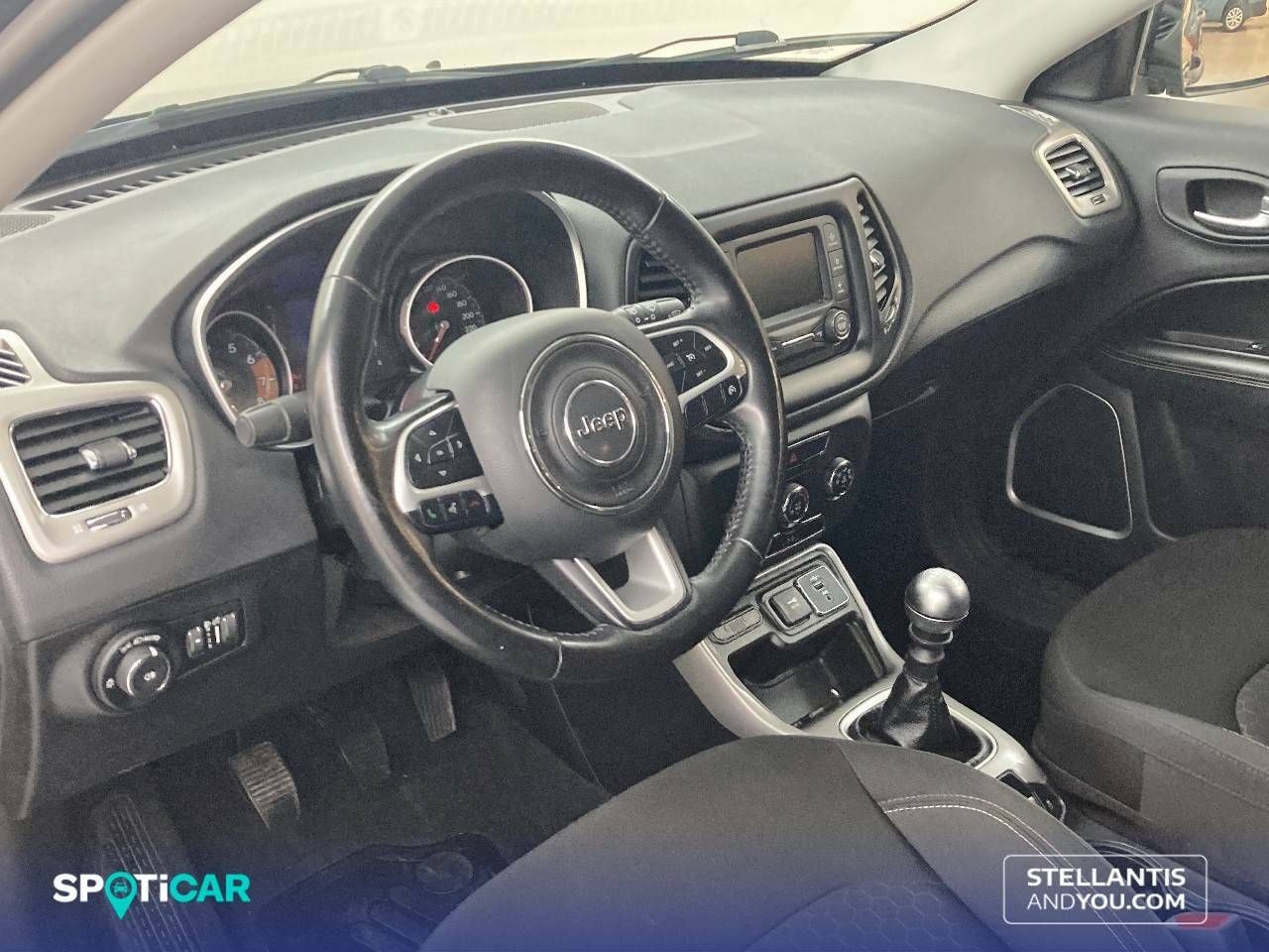 Foto Jeep Compass 12