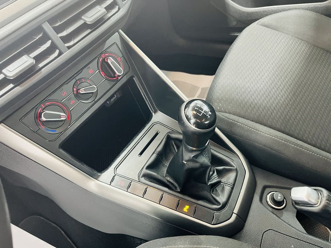 Foto Volkswagen Polo 16