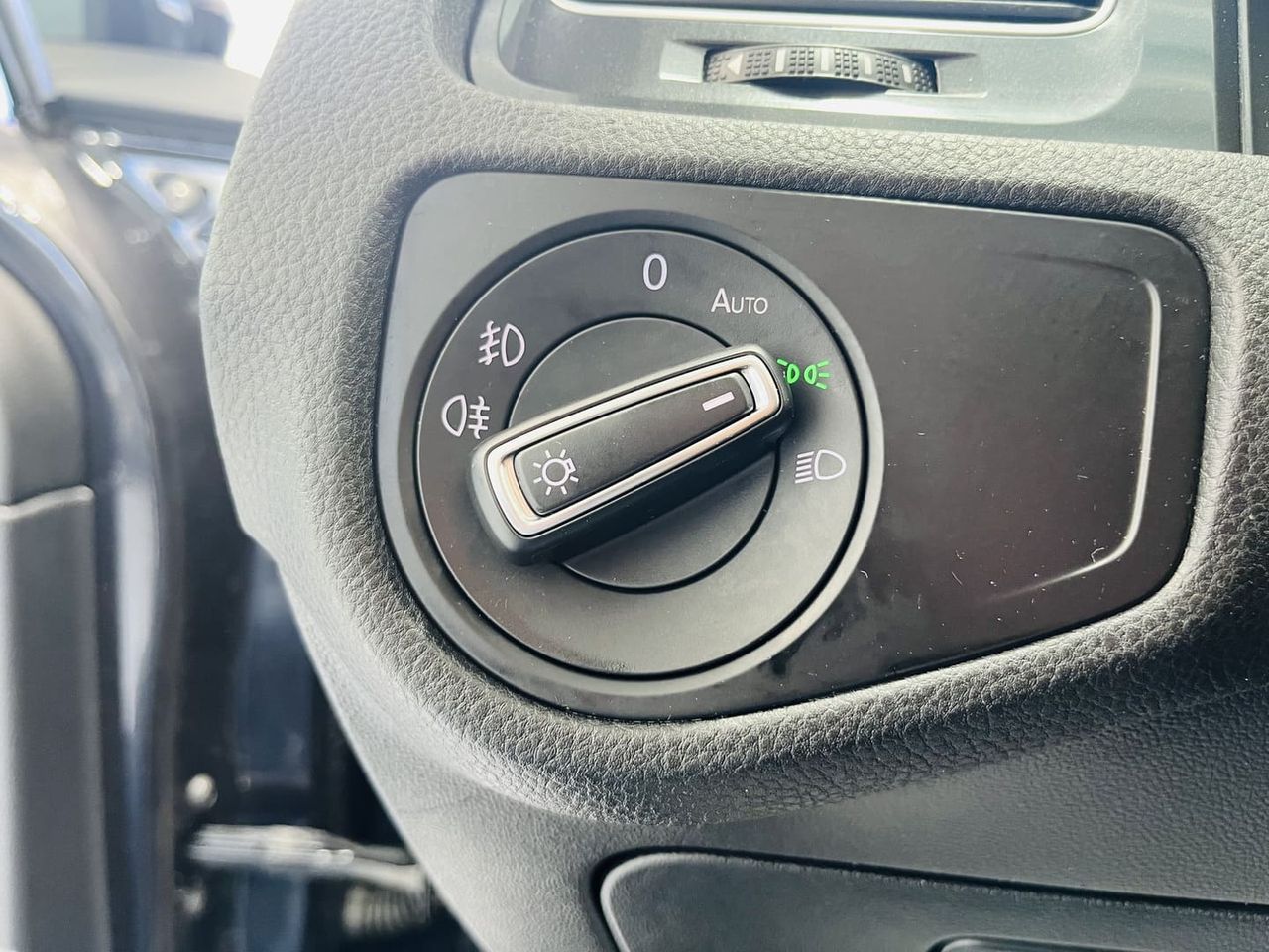 Foto Volkswagen Golf 12