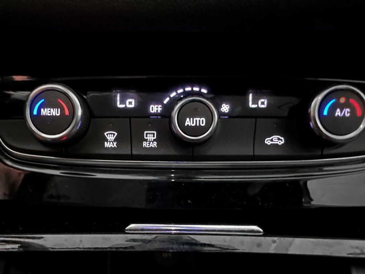 Foto Opel Grandland X 9
